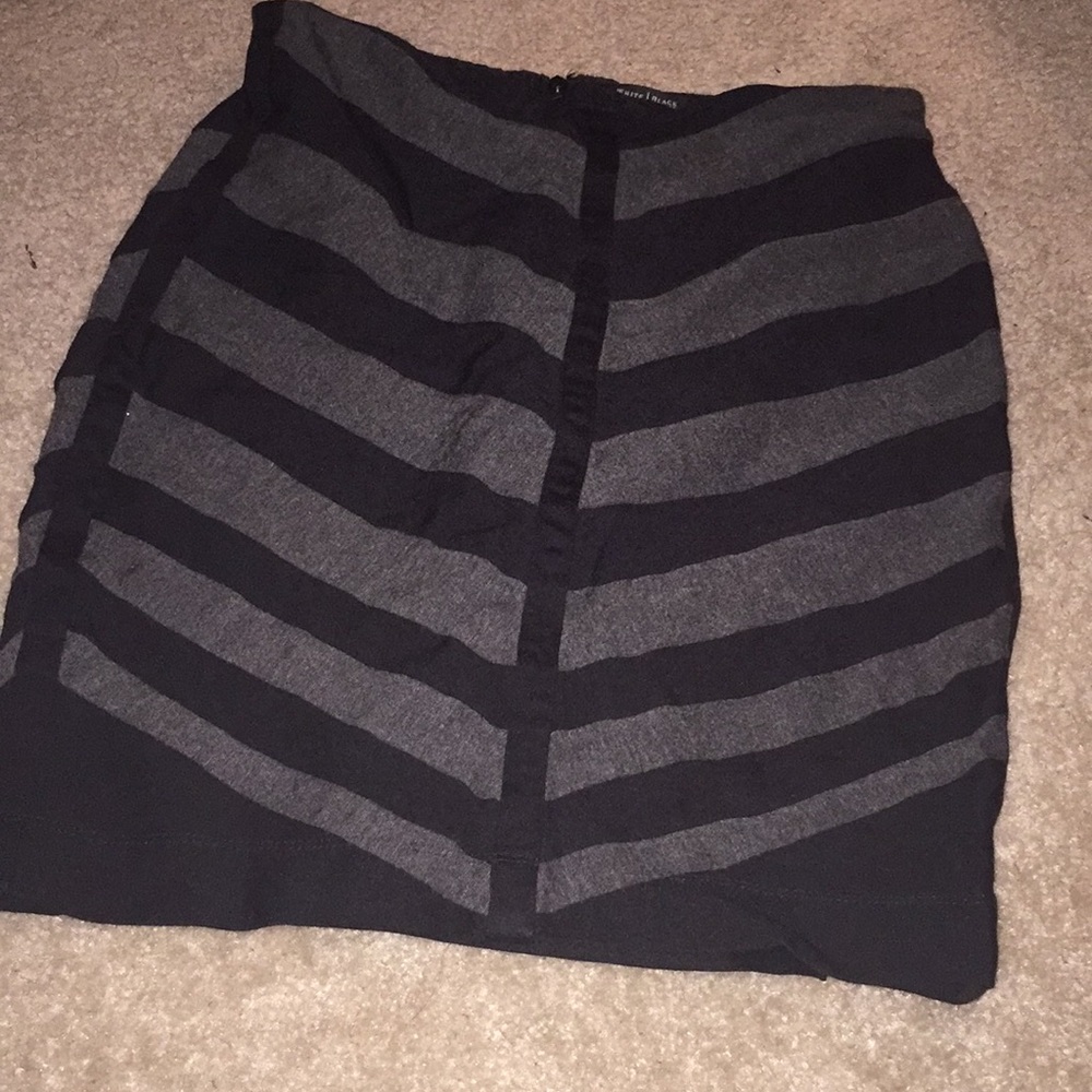 White House black market chevron ponte skirt
